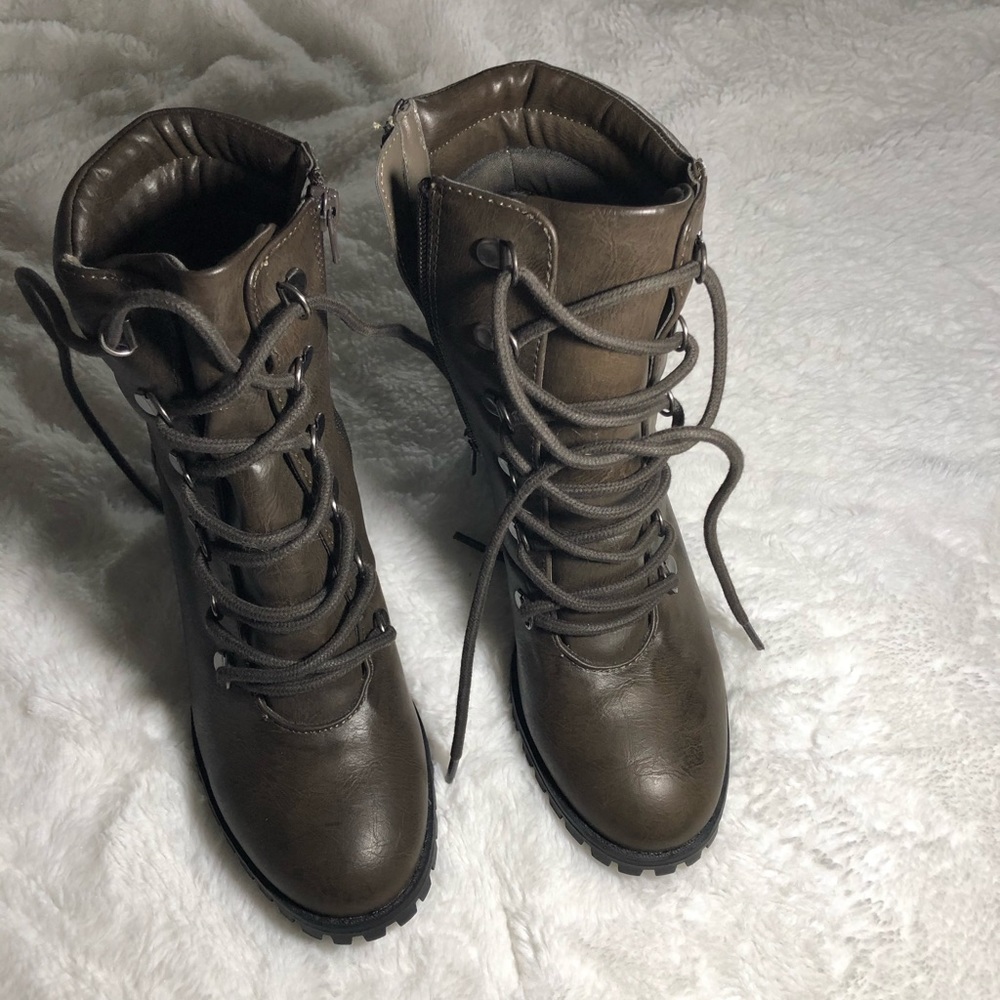 Boot heels